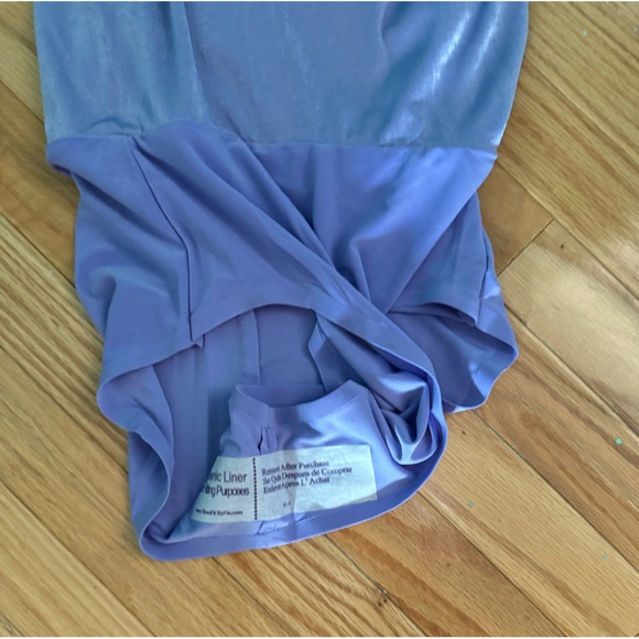 LAST ONE! Norma kamali drop shoulder side drape gown lilac size Small NWT - Picture 7 of 14